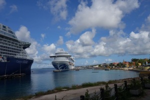 Bonaire cruiseships